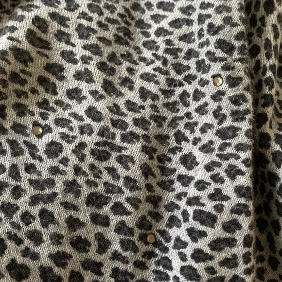 EUC Charlotte • leopard cardigan • xs - Picture 5 of 7